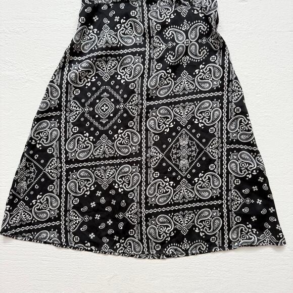 Just Polly Bandana Print Halter Mini Dress, Size Jr Large (Fits Small) - Picture 3 of 8